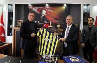 Fenerbahçe Kulübü Başkanı Koç’tan Müdür...