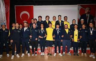 Fenerbahçe Yelken’den tarihi başarı