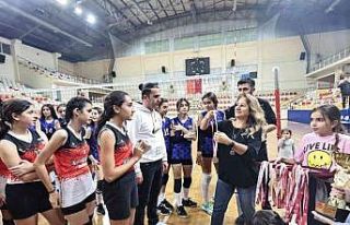 Filede kazananları kupasına kavuştu