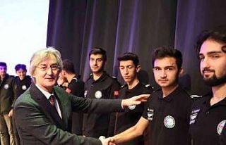 FÜ’de apolet takma töreni düzenlendi