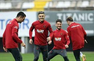Galatasaray, hazırlıklarını sürdürüyor