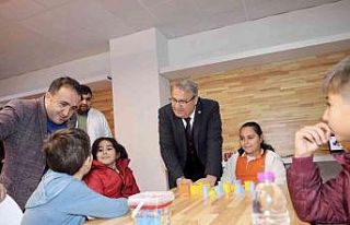 Geleceğin bilim insanları yetişiyor