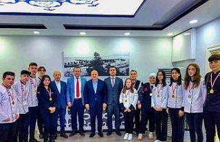 Geleceğin şefleri, 14 madalya ile Ünye’ye döndü