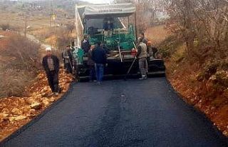 Gölbaşı Belediyesi asfalt çalışmasını sürdürüyor