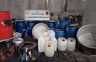 Hatay’da 1 ton sahte alkol ele geçirildi