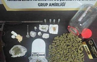 Hatay’da uyuşturucu operasyonu: 5 gözaltı