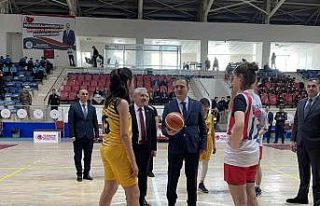 Huzur ortamının sağlandığı Hakkari’de spora...