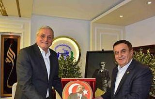 İki belediye yapılacak projeler hakkında fikir...