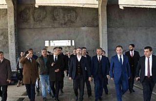 İl protokolü tarım mükemmeliyet merkezini inceledi