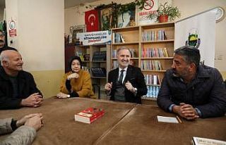 İnegöl’de kahvehaneler kitap haneye dönüşüyor