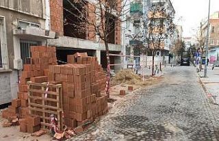 İnşaatlarda göz ardı edilen önlemler vatandaşların...