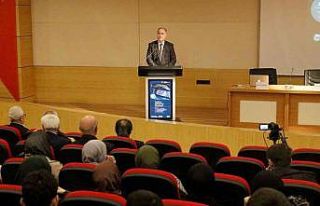 İz bırakan alimler bu panelde konuşuldu