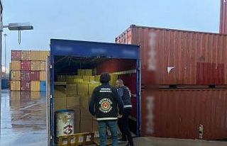 İzmir’de 4 milyon doldurulmuş kaçak sigara ele...