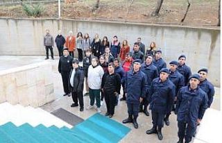 Jandarma özel öğrencileri misafir etti