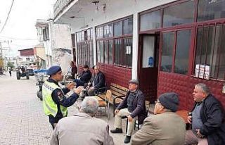 Jandarma traktör sürücülerini bilgilendirdi