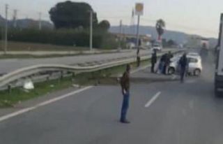 Kadın sürücü direksiyon hakimiyeti kaybetti bariyerlere...