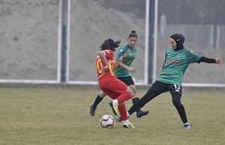 Kadınlar 1. Futbol Ligi: Kayseri Kadın Futbol: 0...