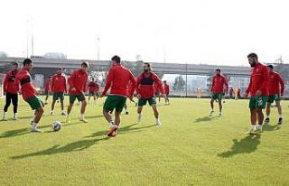 Kaf-Kaf’ın yeni hücumcuları istenileni veremiyor