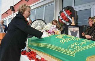 Kalp krizinden hayatını kaybeden öğretmen son...