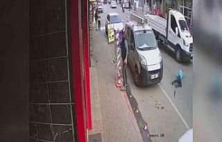 Kamyonetin çarptığı çocuk ağır yaralandı