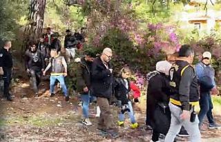 Kapalı otelin güvenlik görevlisi göçmenleri arka...