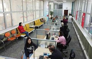 ‘Kariyer Ofisi’ tarafından 2 binden fazla vatandaş...