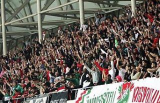 Karşıyaka - Elazığspor maçının biletleri satışa...