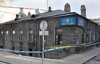 Kars’ta bir işyeri yandı