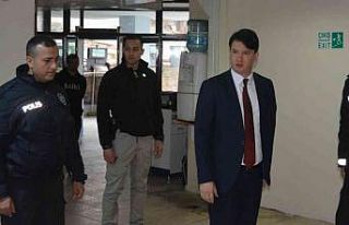 Kaymakam Gürses, emniyet personeli ile bir araya...