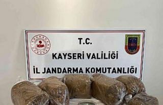 Kayseri’de 16 kilo kaçak tütün ele geçirildi