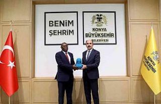 Kenya Büyükelçisi Boiyo ile Başkan Altay bir araya...