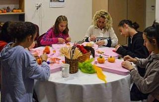 Kır çiçekleri ’sanatla sporu’ birleştiriyor