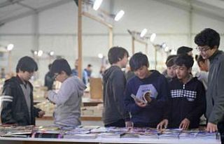 Kitap tutkunları, fuarda buluştu