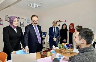 Kızılkaya çifti özel çocukların el emeği ürünlerini...