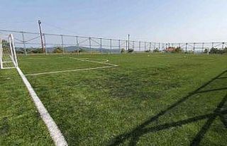 Kocaeli’ye 20 yeni futbol sahası