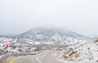 Kocatepe beyaza büründü