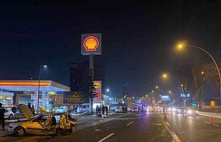 Kontrolden çıkan otomobil önünde seyir halinde...