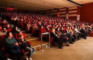 “Kumpanyada Curcuna” isimli oyun Başakşehirlilerle...