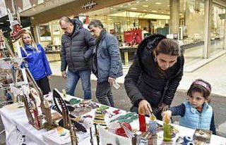 Kursiyerlerin ürettiği ürünler sergileniyor