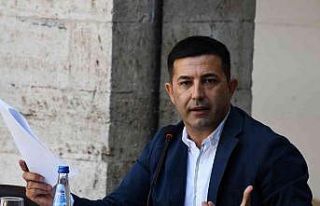 Kuşadası Belediye Başkanı Ömer Günel ve çalışanlarına...