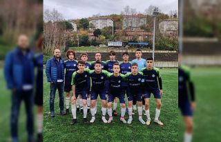 Lise öğrencileri finalde