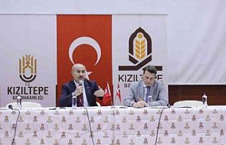 Mardin Valisi Demirtaş, Kızıltepe’de muhtarları...