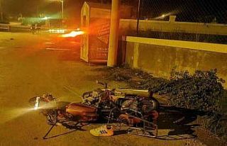 Marmaris’te kamyonetle motosiklet çarpıştı:...