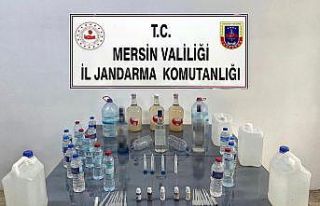 Mersin’de 53 litre sahte içki ele geçirildi: 2...
