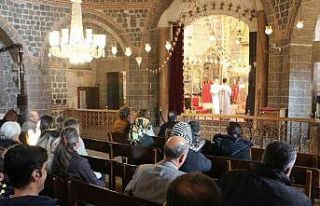 Meryem Ana Kilisesi’nde Noel ayini