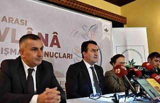 Mevlana Şiir Yarışması’na kız öğrenciler...