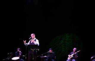 Milli şair, eserleriyle anıldı