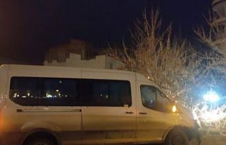 Minibüs ile hafif ticari araç çarpıştı: 1 yaralı