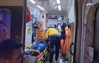 Minibüs kazasında yaralanan 2’si ağır 14 kişinin...