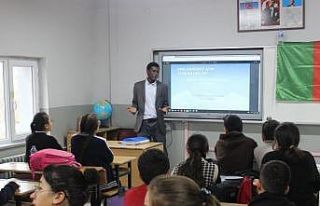 Misafir öğrenciler ülkelerini tanıttı